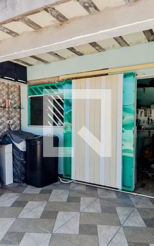 Casa à venda com 200m², 2 quartos e 2 vagasÁrea de Serviço