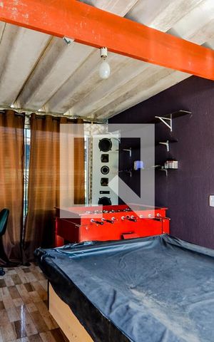 Casa à venda com 200m², 2 quartos e 2 vagasVaranda 