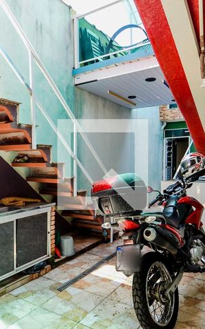 Casa à venda com 200m², 2 quartos e 2 vagasChurrasqueira