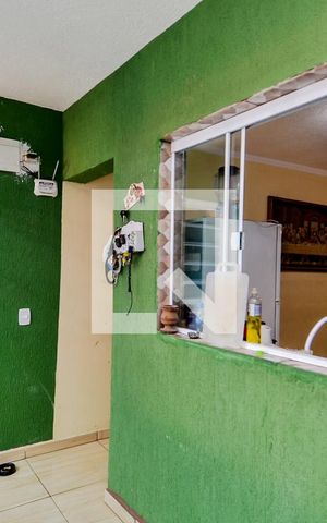 Casa à venda com 200m², 2 quartos e 2 vagasCozinha