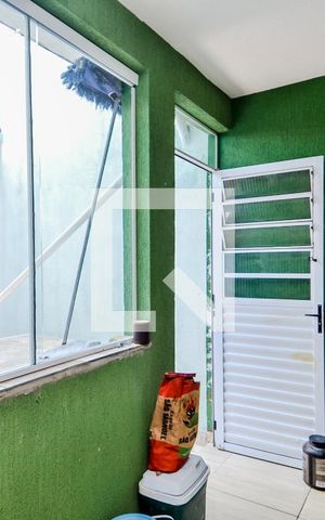 Casa à venda com 200m², 2 quartos e 2 vagasCozinha