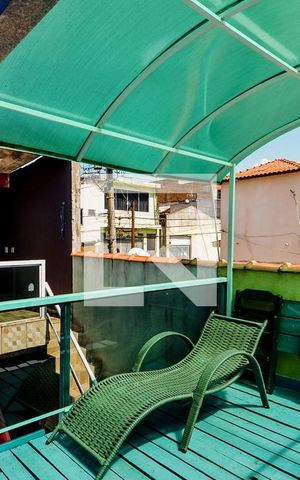 Casa à venda com 200m², 2 quartos e 2 vagasVaranda 