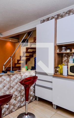 Casa à venda com 200m², 2 quartos e 2 vagasCozinha