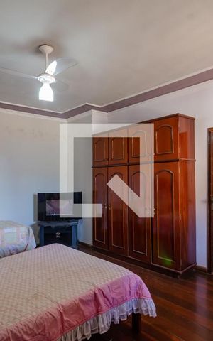 Casa à venda com 450m², 4 quartos e 4 vagasQuarto 3