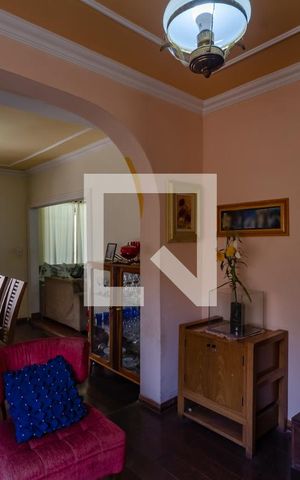 Casa à venda com 450m², 4 quartos e 4 vagasSala