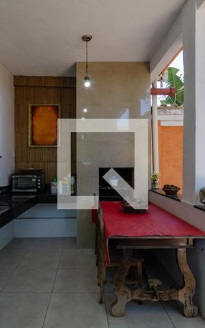 Casa à venda com 450m², 4 quartos e 4 vagasÁrea de Serviço