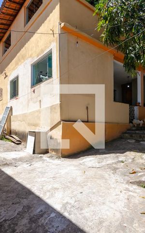 Casa à venda com 450m², 4 quartos e 4 vagasQuintal