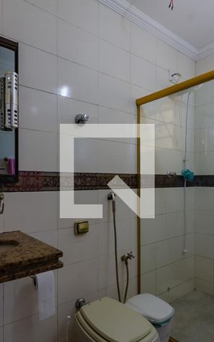 Casa à venda com 450m², 4 quartos e 4 vagasBanheiro Suíte 1
