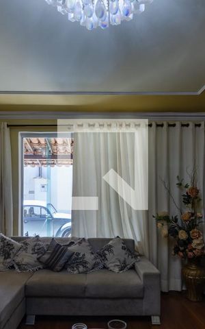 Casa à venda com 450m², 4 quartos e 4 vagasSala de Tv