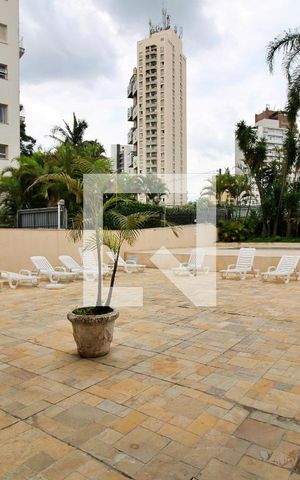 Apartamento à venda com 61m², 1 quarto e 1 vagaÁrea comum - Piscina