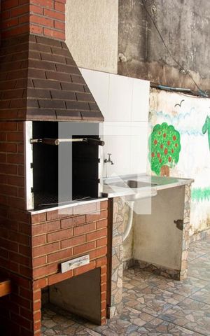 Casa à venda com 150m², 8 quartos e 2 vagas Casa à venda com 150m², 8 quartos e 2 vagasChurrasqueira