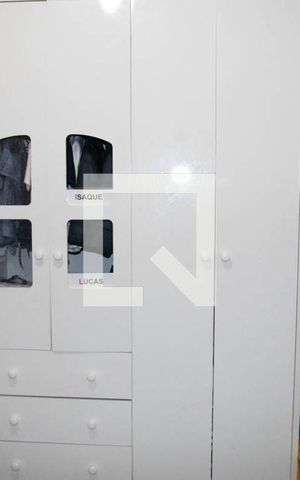 Casa à venda com 150m², 8 quartos e 2 vagas Casa à venda com 150m², 8 quartos e 2 vagasQuarto 9