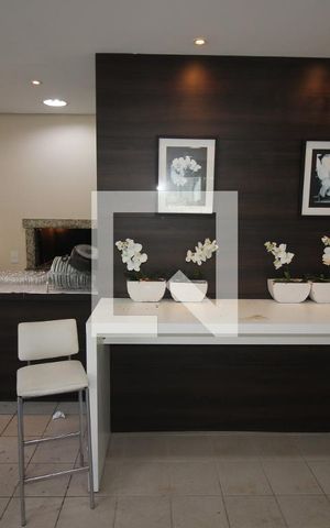 Apartamento à venda com 70m², 3 quartos e 1 vaga Apartamento à venda com 70m², 3 quartos e 1 vagaÁrea comum - Salão de festas