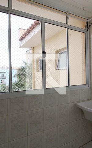 Apartamento para alugar com 71m², 2 quartos e 1 vagaÁrea de Serviço