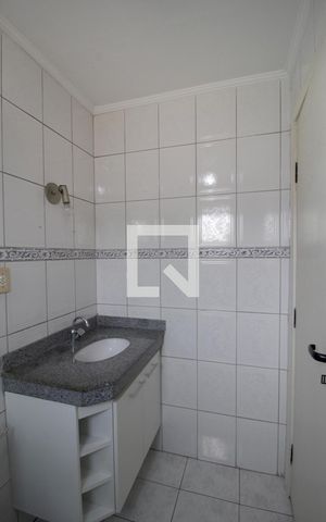 Apartamento para alugar com 71m², 2 quartos e 1 vagaBanheiro da Suíte 