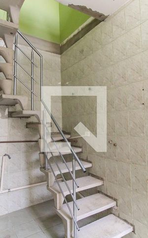 Casa para alugar com 75m², 2 quartos e 1 vaga Casa para alugar com 75m², 2 quartos e 1 vagaÁrea de Serviço