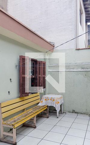 Casa à venda com 150m², 2 quartos e 2 vagas Casa à venda com 150m², 2 quartos e 2 vagasArea de Serviço