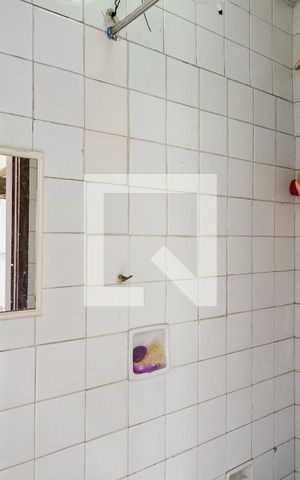 Casa à venda com 150m², 2 quartos e 2 vagas Casa à venda com 150m², 2 quartos e 2 vagasBanheiro de Serviço
