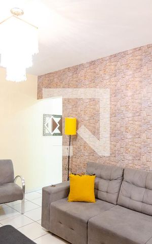 Casa à venda com 150m², 2 quartos e 2 vagas Casa à venda com 150m², 2 quartos e 2 vagasSala