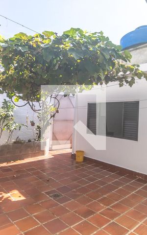 Casa à venda com 185m², 2 quartos e 2 vagasQuintal