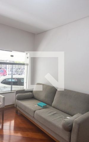 Casa à venda com 185m², 2 quartos e 2 vagasSala de estar