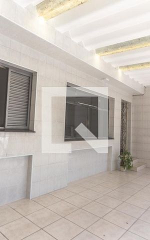 Casa à venda com 185m², 2 quartos e 2 vagasGaragem