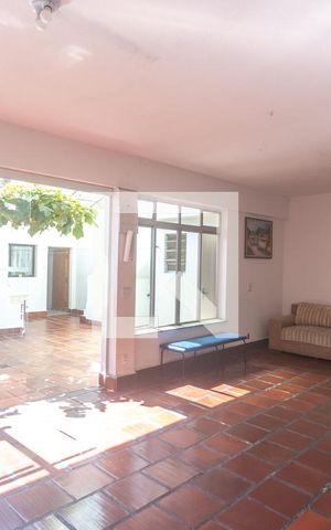 Casa à venda com 185m², 2 quartos e 2 vagasSalão