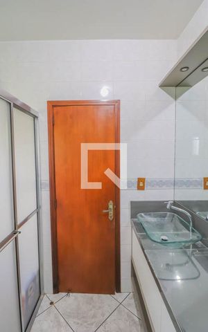 Casa à venda com 147m², 3 quartos e 1 vaga Casa à venda com 147m², 3 quartos e 1 vagaBanheiro