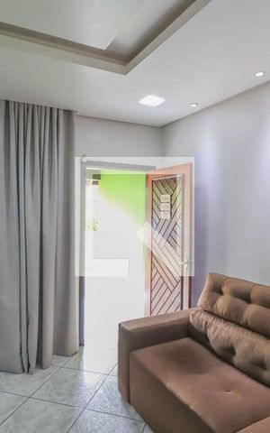 Casa à venda com 147m², 3 quartos e 1 vaga Casa à venda com 147m², 3 quartos e 1 vagaSala