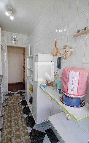 Apartamento à venda com 63m², 3 quartos e 2 vagas Apartamento à venda com 63m², 3 quartos e 2 vagasCozinha