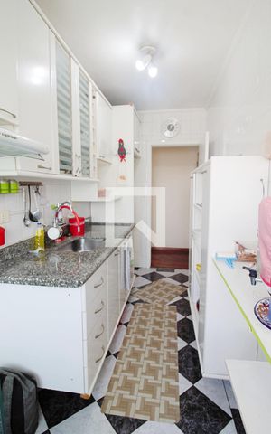 Apartamento à venda com 63m², 3 quartos e 2 vagas Apartamento à venda com 63m², 3 quartos e 2 vagasCozinha