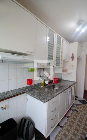 Apartamento à venda com 63m², 3 quartos e 2 vagas Apartamento à venda com 63m², 3 quartos e 2 vagasCozinha