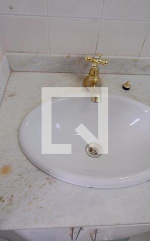 Apartamento à venda com 63m², 3 quartos e 2 vagas Apartamento à venda com 63m², 3 quartos e 2 vagasBanheiro da Suíte 2