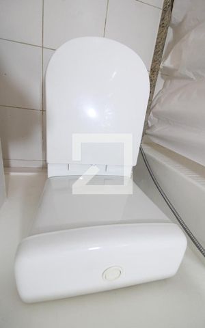 Apartamento à venda com 75m², 2 quartos e 2 vagasBanheiro Social
