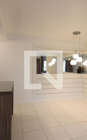 Apartamento à venda com 75m², 2 quartos e 2 vagasSala