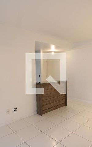 Apartamento à venda com 75m², 2 quartos e 2 vagasSala