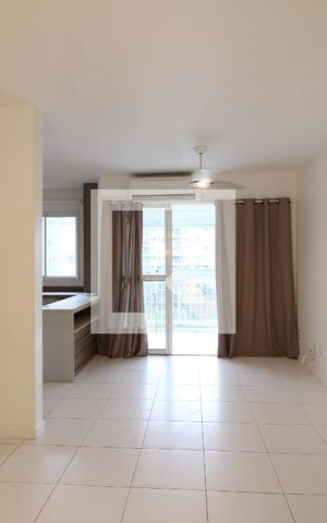 Apartamento à venda com 75m², 2 quartos e 2 vagasSala