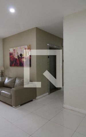 Apartamento à venda com 75m², 2 quartos e 2 vagasHall de Entrada