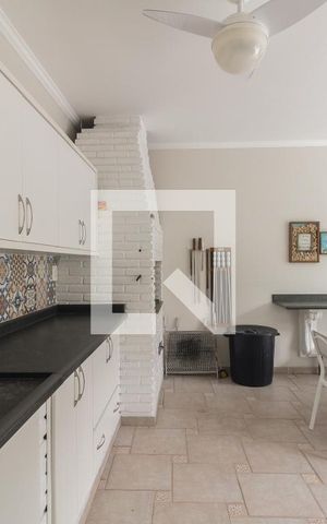 Casa à venda com 580m², 5 quartos e 4 vagas Casa à venda com 580m², 5 quartos e 4 vagasChurrasqueira