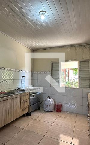 Casa à venda com 140m², 2 quartos e 2 vagasCozinha