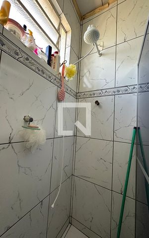 Casa à venda com 140m², 2 quartos e 2 vagasBanheiro