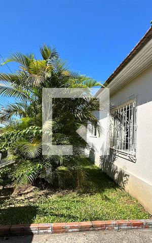 Casa à venda com 140m², 2 quartos e 2 vagasÁrea externa
