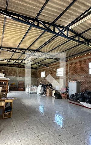 Casa à venda com 140m², 2 quartos e 2 vagasStudio
