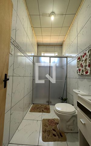Casa à venda com 140m², 2 quartos e 2 vagasBanheiro