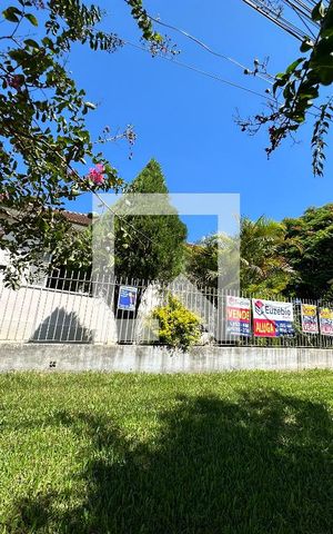 Casa à venda com 140m², 2 quartos e 2 vagasÁrea externa