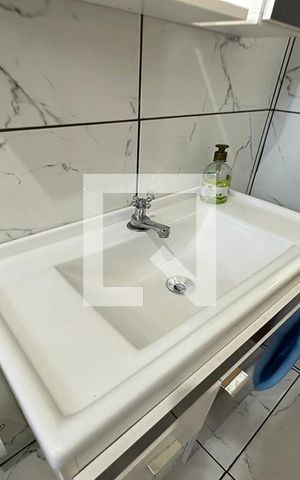 Casa à venda com 140m², 2 quartos e 2 vagasBanheiro - torneira
