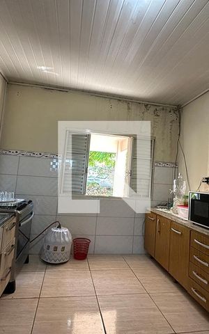 Casa à venda com 140m², 2 quartos e 2 vagasCozinha