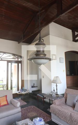 Casa à venda com 460m², 4 quartos e 7 vagasSala 