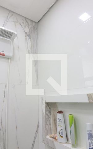 Casa à venda com 460m², 4 quartos e 7 vagasBanheiro Quarto 4