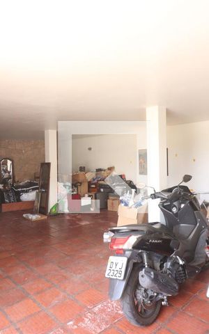 Casa à venda com 460m², 4 quartos e 7 vagasGaragem